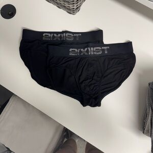 2(X)IST Black Briefs